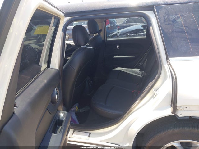 Mini Clubman Cooper 2016 WMWLN5C58G2B28052 Image 8