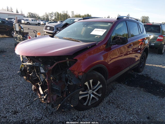 Toyota RAV4 LE 2018 JTMBFREV9JD227035 Image 2