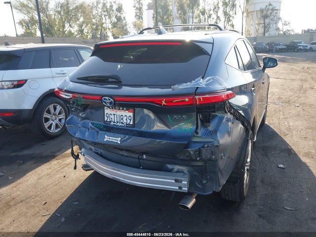 JTEAAAAH1PJ129635 Toyota Venza Xle