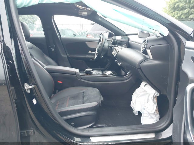 45444825 :رقم المزاد ، W1K3G4FB6NJ335604 vin ، 2022 Mercedes-benz A 220 4matic مزاد بيع