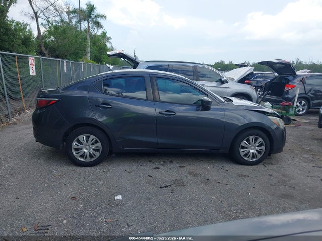 2019 Toyota Yaris L მანქანა იყიდება აუქციონზე, vin: 3MYDLBYVXKY516557, აუქციონის ნომერი: 45444852