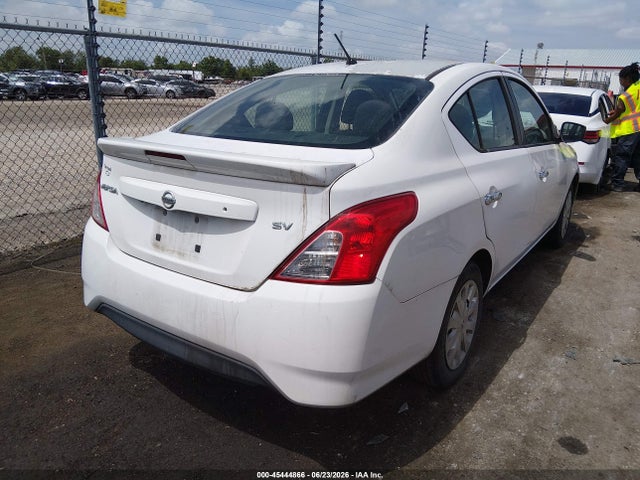 3N1CN7AP9JL886362 Nissan Versa 1.6 Sv