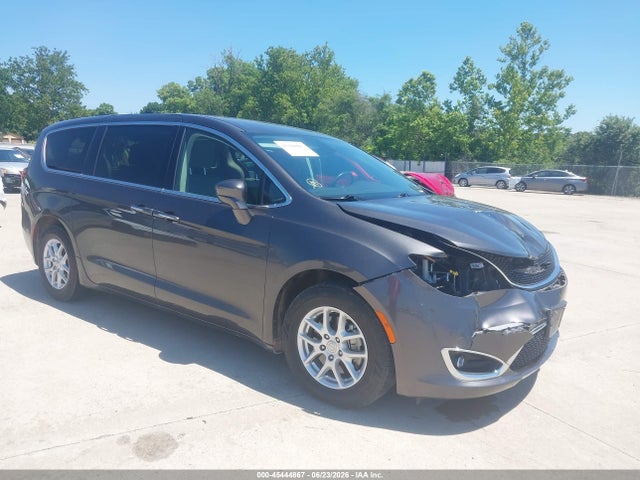 45444867 :رقم المزاد ، 2C4RC1FG1LR248311 vin ، 2020 Chrysler Pacifica Touring مزاد بيع