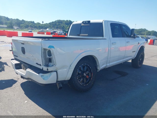 3C6UR5FL5NG323038 RAM 2500 Laramie 4x4 6&#039;4 Box