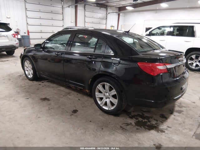 45444896 :رقم المزاد ، 1C3CCBBB7CN130660 vin ، 2012 Chrysler 200 Touring مزاد بيع