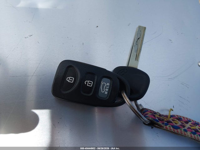 KMHD35LH0GU341775 Hyundai ELANTRA GT