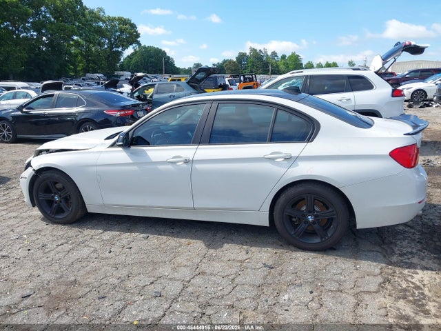 Продажа на аукционе авто 2015 Bmw 320i Xdrive, vin: WBA3C3G57FNT51679, номер лота: 45444916