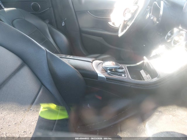 45444932 :رقم المزاد ، 55SWF4JB5GU131581 vin ، 2016 Mercedes-benz C 300 مزاد بيع