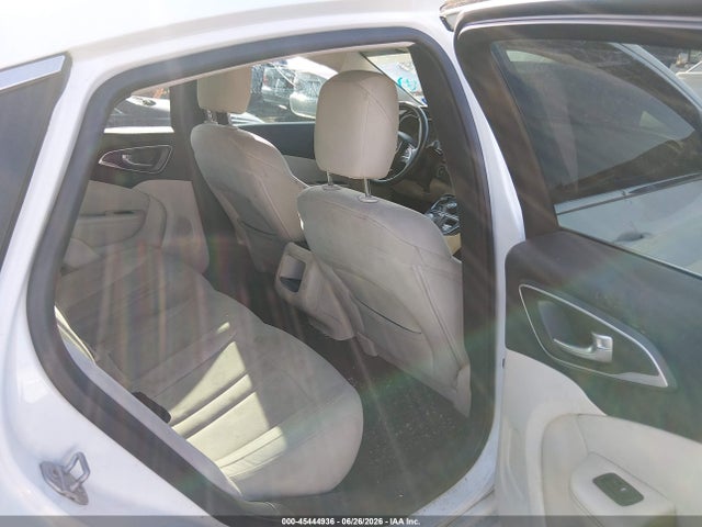 Продажа на аукционе авто 2015 Chrysler 200 Limited, vin: 1C3CCCABXFN607206, номер лота: 45444936