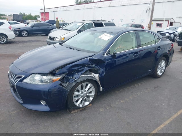 45444958 :رقم المزاد ، JTHBW1GG6D2032881 vin ، 2013 Lexus Es 300h مزاد بيع