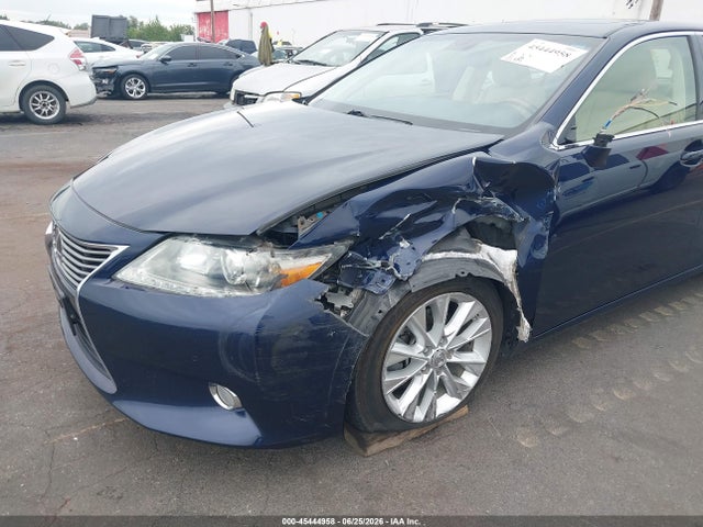 45444958 :رقم المزاد ، JTHBW1GG6D2032881 vin ، 2013 Lexus Es 300h مزاد بيع