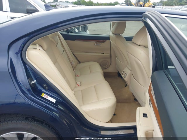 45444958 :رقم المزاد ، JTHBW1GG6D2032881 vin ، 2013 Lexus Es 300h مزاد بيع