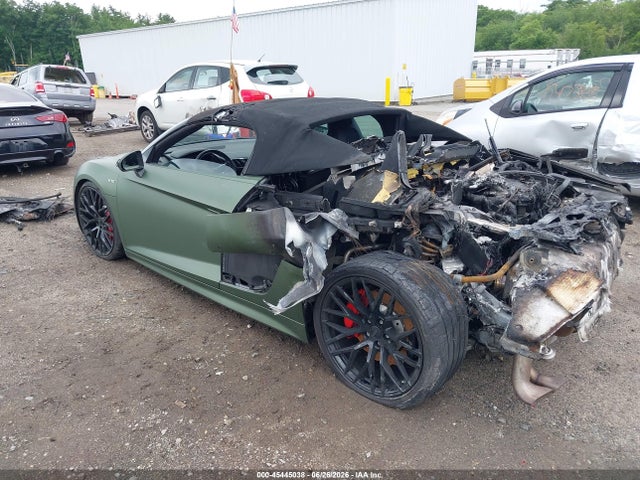 Audi R8 Spyder V10 2017 WUAVACFX6H7904529 Image 3