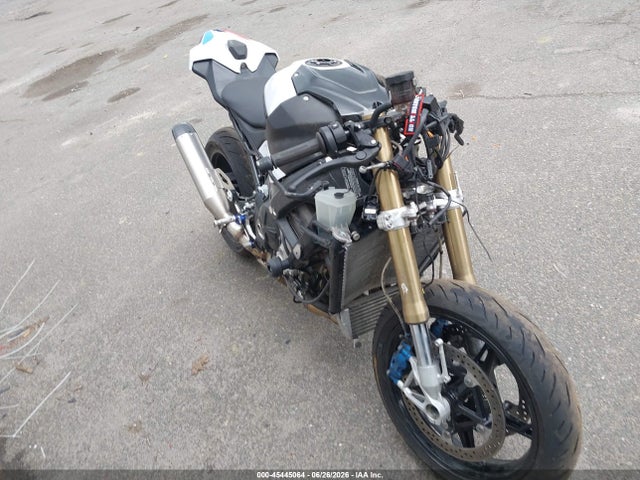 45445064 :رقم المزاد ، WB10E6307R6J58729 vin ، 2024 Bmw S 1000 Rr مزاد بيع