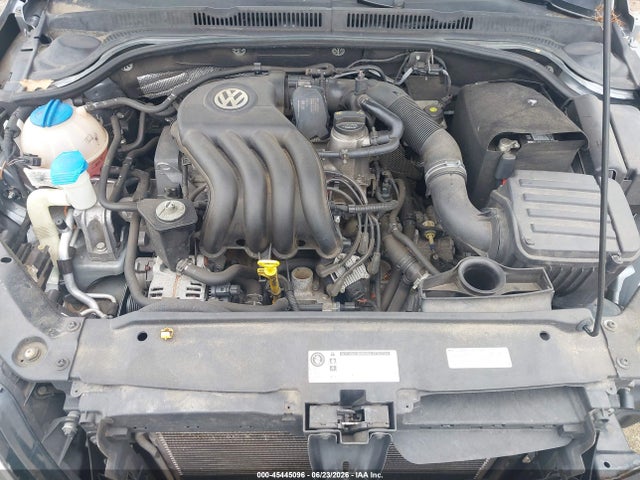 3VW2K7AJ0FM400324 Volkswagen Jetta 2.0l S