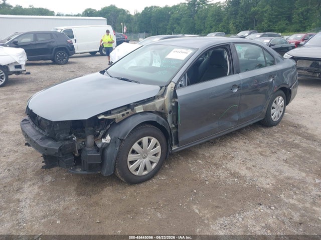 3VW2K7AJ0FM400324 Volkswagen Jetta 2.0l S