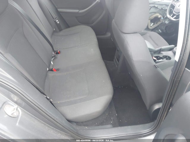 3VW2K7AJ0FM400324 Volkswagen Jetta 2.0l S