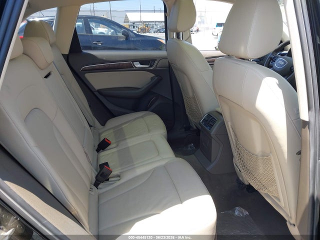 WA1C2AFP8HA070024 Audi Q5 2.0t Premium