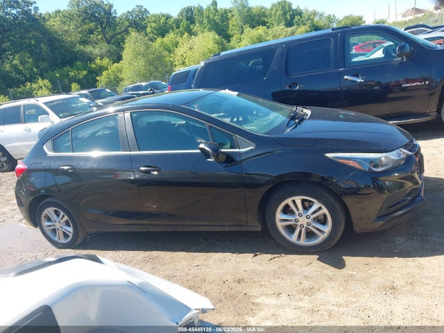 45445130 :رقم المزاد ، 3G1BE6SMXJS630611 vin ، 2018 Chevrolet Cruze Lt Auto مزاد بيع