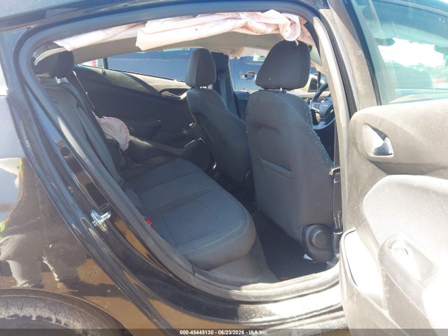 45445130 :رقم المزاد ، 3G1BE6SMXJS630611 vin ، 2018 Chevrolet Cruze Lt Auto مزاد بيع
