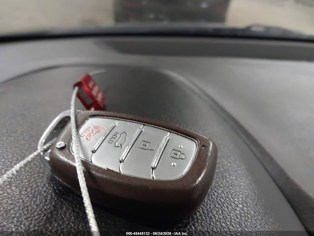 2018 Hyundai Elantra Value Edition მანქანა იყიდება აუქციონზე, vin: 5NPD84LFXJH378705, აუქციონის ნომერი: 45445132