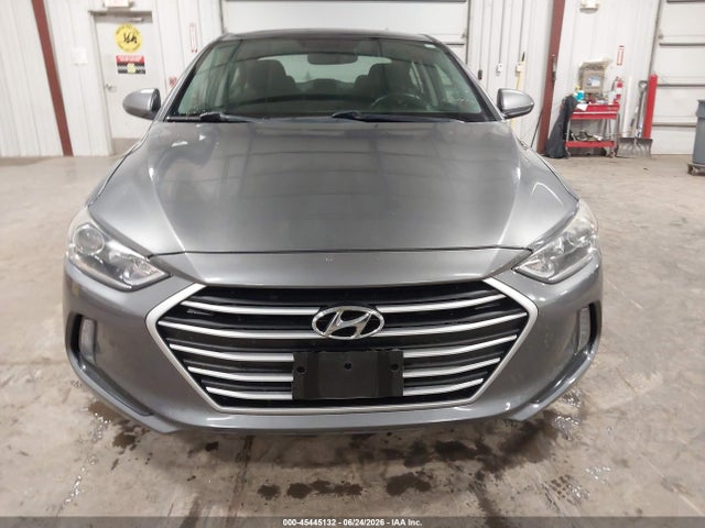 2018 Hyundai Elantra Value Edition მანქანა იყიდება აუქციონზე, vin: 5NPD84LFXJH378705, აუქციონის ნომერი: 45445132