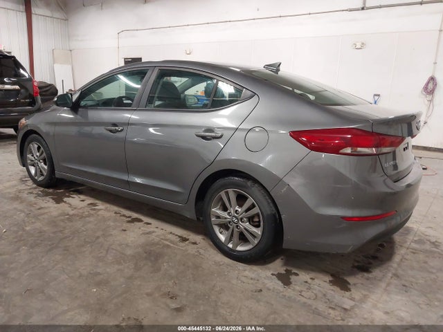 2018 Hyundai Elantra Value Edition მანქანა იყიდება აუქციონზე, vin: 5NPD84LFXJH378705, აუქციონის ნომერი: 45445132