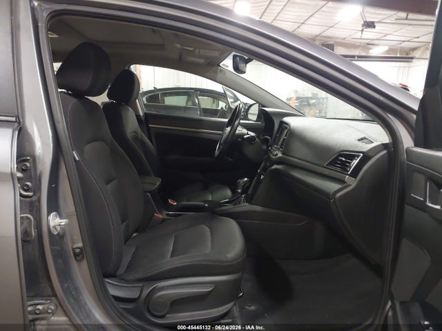 2018 Hyundai Elantra Value Edition მანქანა იყიდება აუქციონზე, vin: 5NPD84LFXJH378705, აუქციონის ნომერი: 45445132