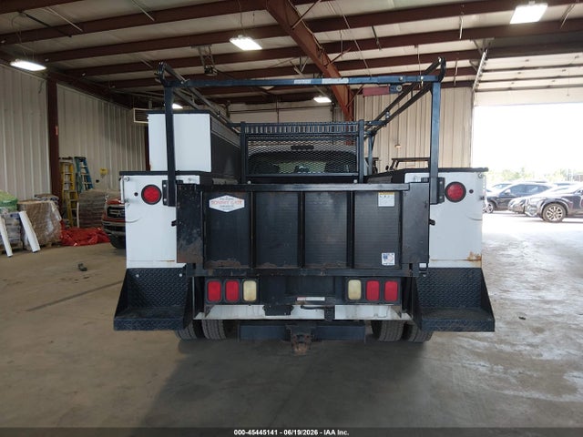 45445141 :رقم المزاد ، 1FD0W5HTXFEA71840 vin ، 2015 Ford F-550 Chassis Lariat/xl/xlt مزاد بيع