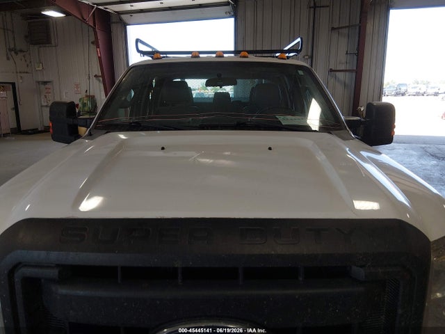 45445141 :رقم المزاد ، 1FD0W5HTXFEA71840 vin ، 2015 Ford F-550 Chassis Lariat/xl/xlt مزاد بيع