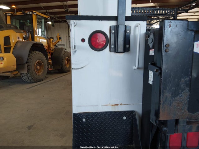 45445141 :رقم المزاد ، 1FD0W5HTXFEA71840 vin ، 2015 Ford F-550 Chassis Lariat/xl/xlt مزاد بيع