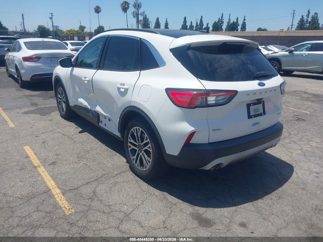 Ford ESCAPE SEL 2020 1FMCU0H66LUB70463 Image 3