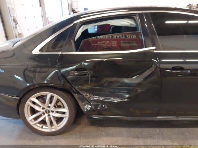 WAUEAAF45NN011831 Audi A4 Premium Plus 45 Tfsi S Line Quattro S Tronic