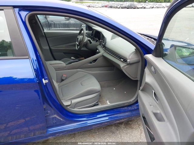 45445287 :رقم المزاد ، KMHLM4AG8NU360567 vin ، 2022 Hyundai Elantra Sel مزاد بيع