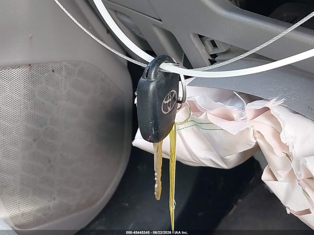 45445345 :رقم المزاد ، 5TDZARFH4JS035998 vin ، 2018 Toyota Highlander Le مزاد بيع