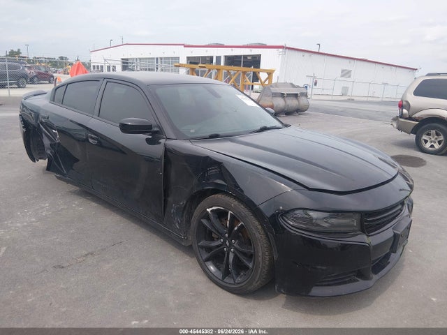 45445382 :رقم المزاد ، 2C3CDXHG4HH667046 vin ، 2017 Dodge Charger Sxt Rwd مزاد بيع