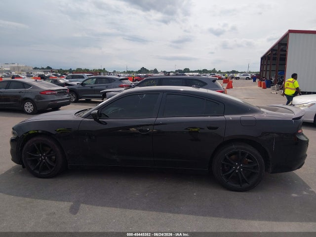 45445382 :رقم المزاد ، 2C3CDXHG4HH667046 vin ، 2017 Dodge Charger Sxt Rwd مزاد بيع