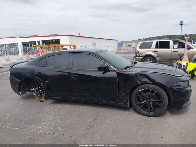 45445382 :رقم المزاد ، 2C3CDXHG4HH667046 vin ، 2017 Dodge Charger Sxt Rwd مزاد بيع