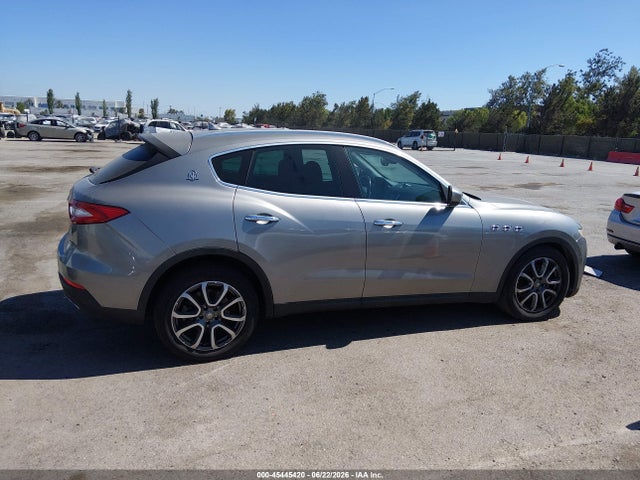 Продажа на аукционе авто 2017 Maserati Levante, vin: ZN661XUA0HX207170, номер лота: 45445420