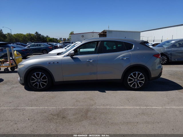 Продажа на аукционе авто 2017 Maserati Levante, vin: ZN661XUA0HX207170, номер лота: 45445420