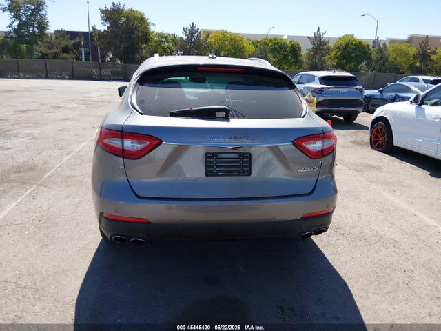 Продажа на аукционе авто 2017 Maserati Levante, vin: ZN661XUA0HX207170, номер лота: 45445420