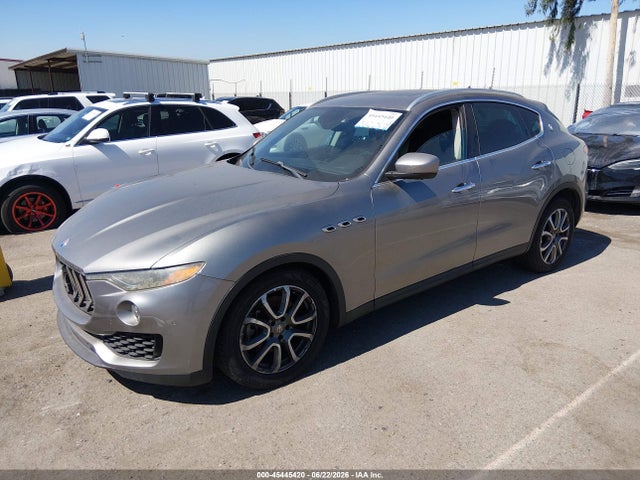Продажа на аукционе авто 2017 Maserati Levante, vin: ZN661XUA0HX207170, номер лота: 45445420