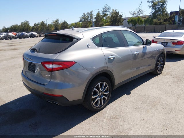 Продажа на аукционе авто 2017 Maserati Levante, vin: ZN661XUA0HX207170, номер лота: 45445420