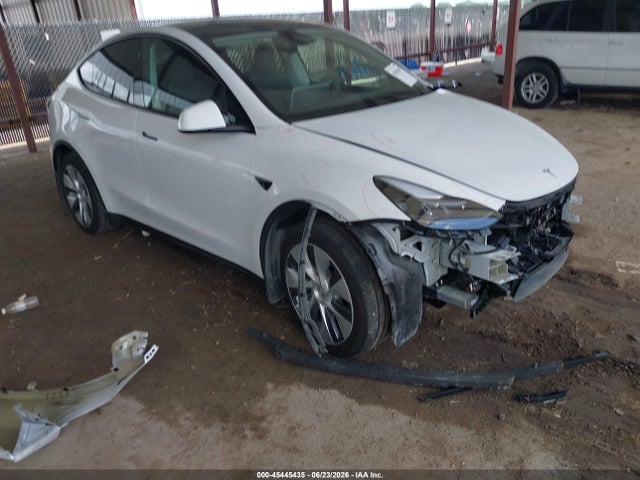 Продаж на аукціоні авто 2024 Tesla Model Y Long Range Dual Motor All-wheel Drive, vin: 7SAYGDEE7RA289869, номер лоту: 45445435