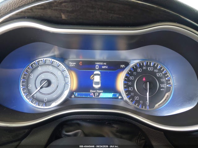 Chrysler 200 C 2015 1C3CCCCBXFN544993 Image 7
