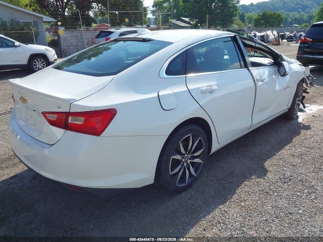 Chevrolet MALIBU LT 2018 1G1ZD5ST6JF217463 Image 4