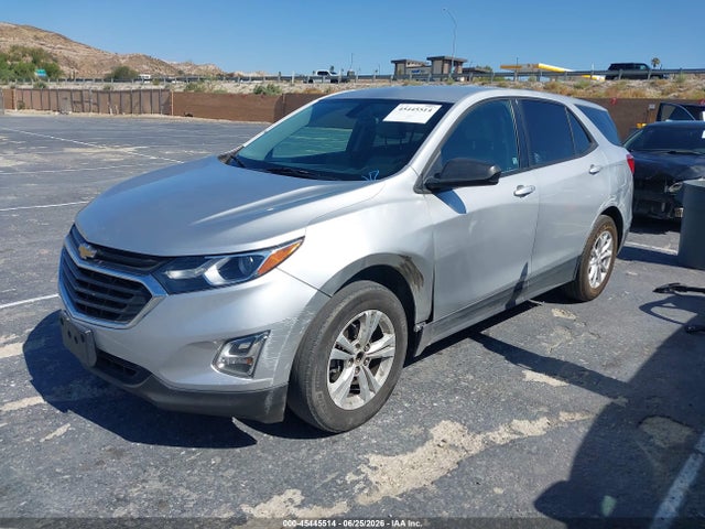 Chevrolet EQUINOX LS 2018 2GNAXHEV4J6272070 Image 2