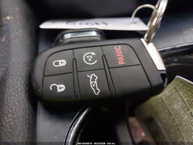 45445519 :رقم المزاد ، 1C3CCCBB0FN542526 vin ، 2015 Chrysler 200 S مزاد بيع