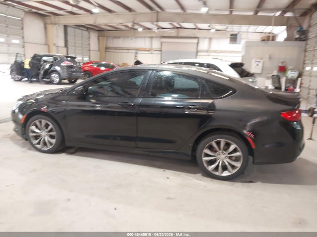45445519 :رقم المزاد ، 1C3CCCBB0FN542526 vin ، 2015 Chrysler 200 S مزاد بيع
