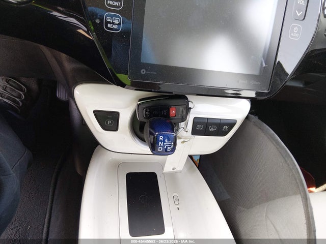 JTDKARFP7H3038821 Toyota Prius Prime Premium